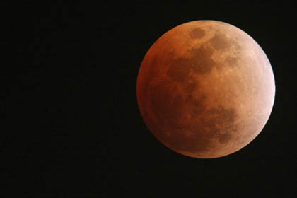 Eclipse 022008 Photo @ Kiwifoto.com